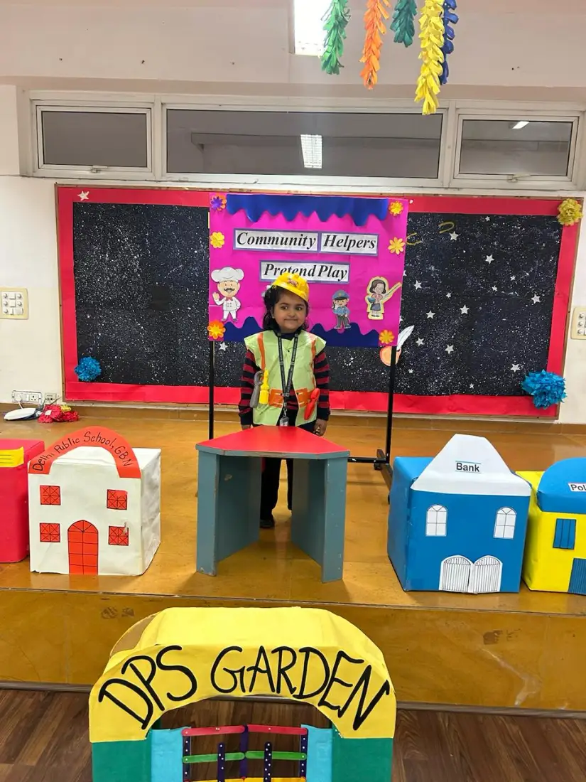 Community Helpers- Pretend Play